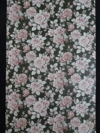 Papier peint vintage fleurs roses sur un fond vert