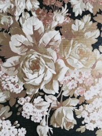 Vintage wallpaper with white and golden flowers