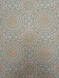 Groen, geel en oranje vintage bloemenbehang